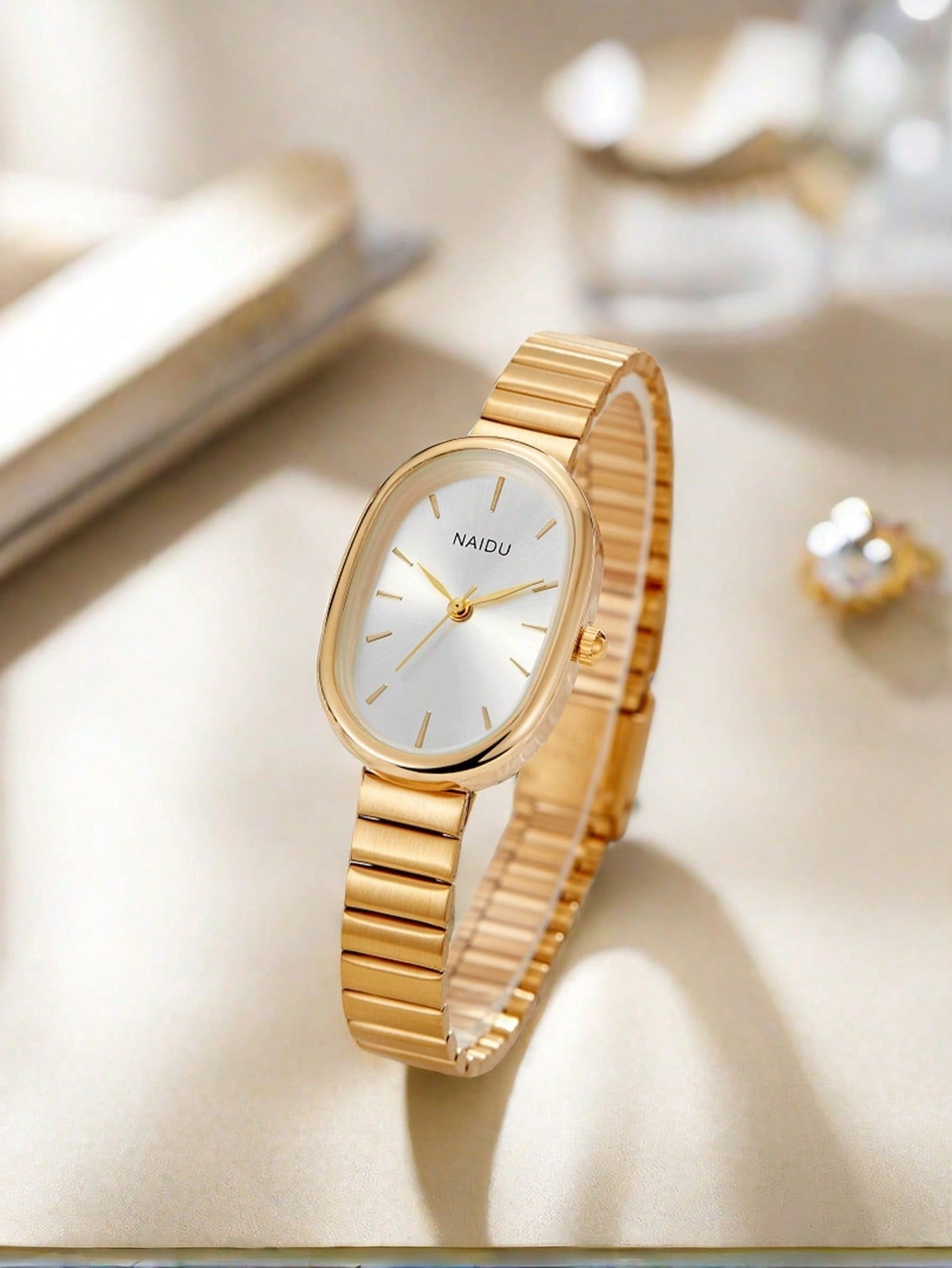 OLIVIA — The Oval Watch That Changes Everything - KE