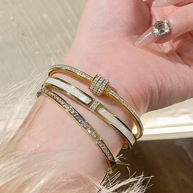 Velora™ - The Prestige Bracelet Collection - KE