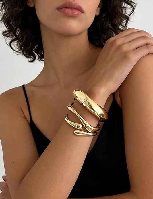 Amara™ - Sculpted Gold Bracelet Set (3-Piece) - KE