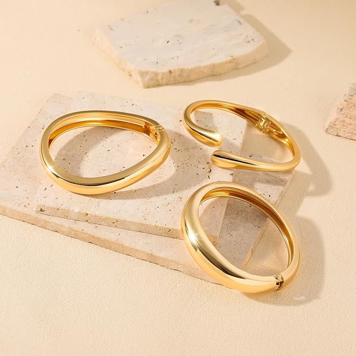 Amara™ - Sculpted Gold Bracelet Set (3-Piece) - KE