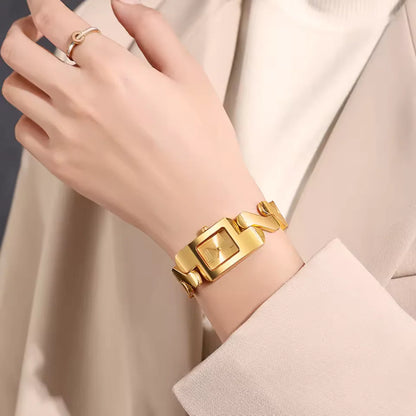 Elegant Gold Watch & Bracelet Set – Timeless Luxury for Every Moment - KE