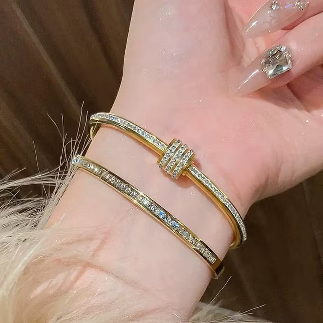 Velora™ - The Prestige Bracelet Collection - KE